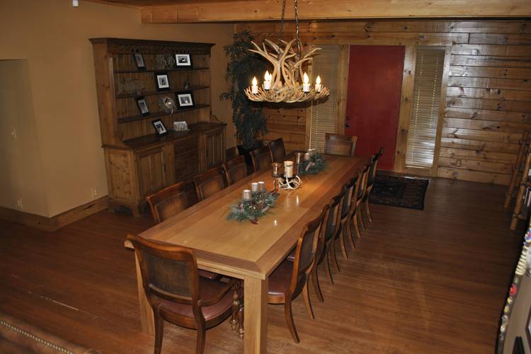 dining room of lodge keep